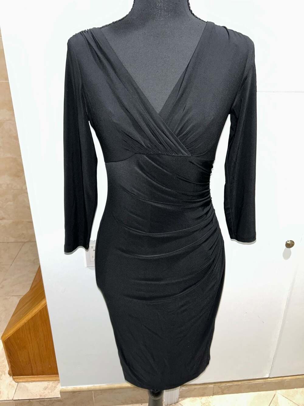 Lauren Ralph Lauren Ruched Sheath Dress Size 0P Black Long Sleeve V-Neck